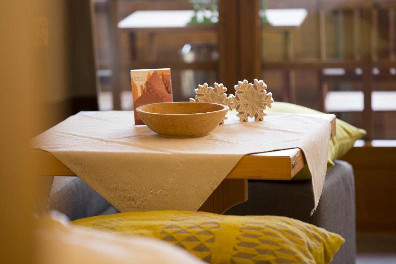 Am Dorfplatz Suites - Adults Only Sankt Anton am Arlberg Dış mekan fotoğraf
